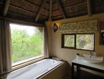 Woodbury Lodge Amakhala Game Reserve Luaran gambar